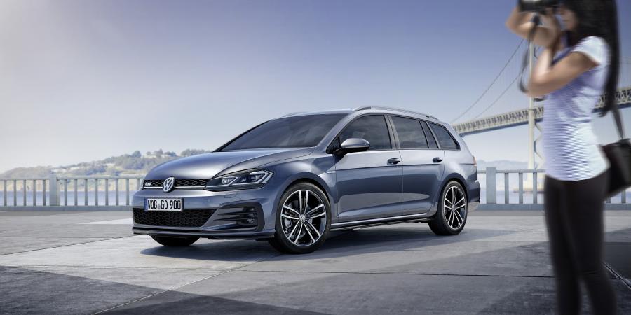  Volkswagen Golf GTD Variant 2017 года  (WW) (фото 4 из 14)